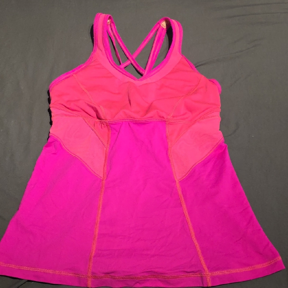 Lululemon  Pink Tank With Removable Pads